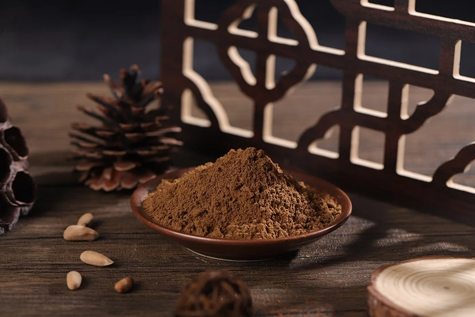 Poudre de clous de girofle naturelle